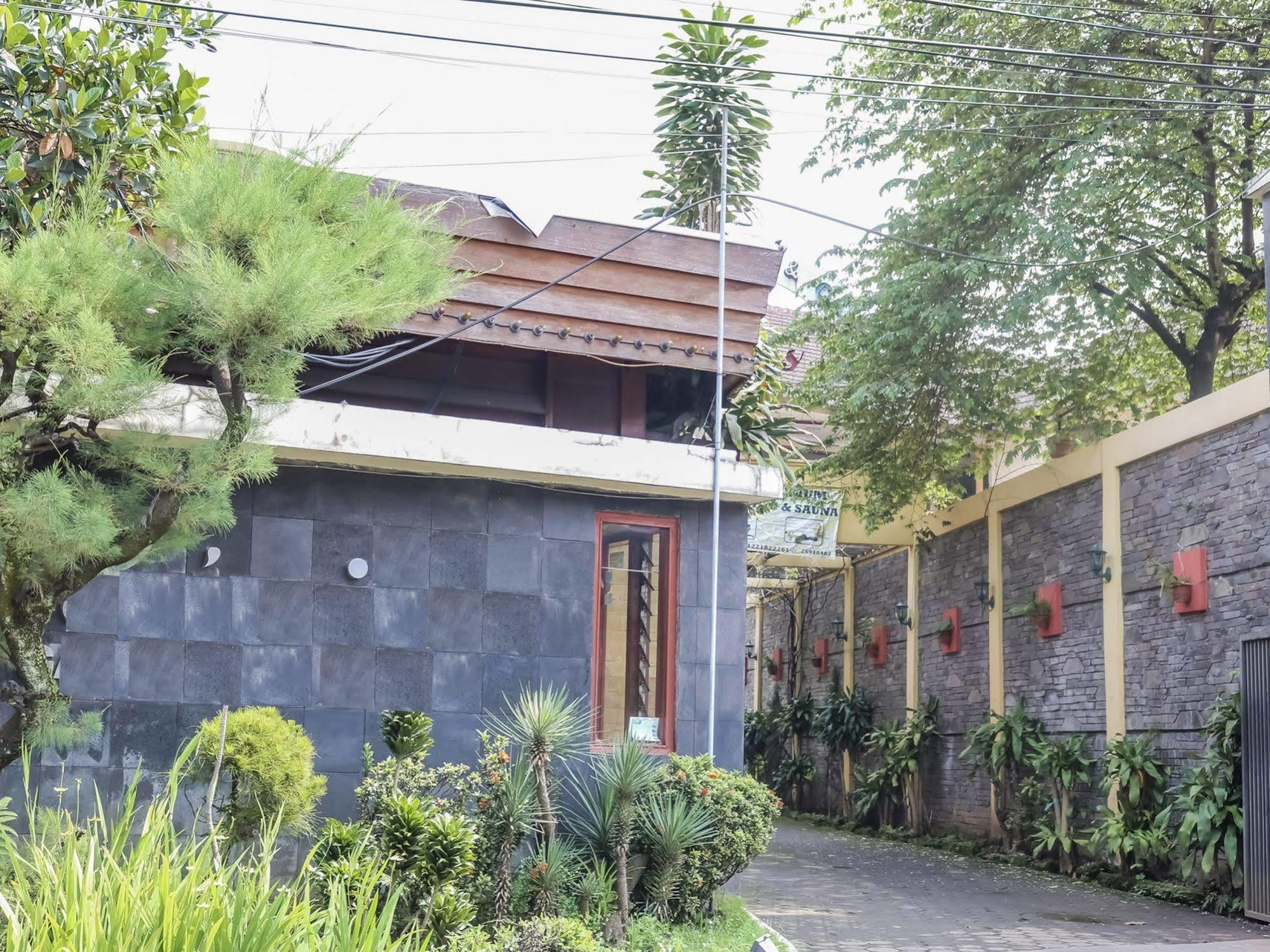 Hotel Nida Marvell Cibogo
